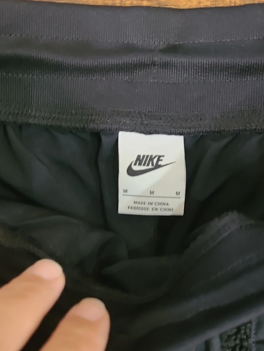 Nike DQ6809-010 Essential Loose Fit High Rise Black Fleece Jogger pants Womens M - Picture 4 of 9